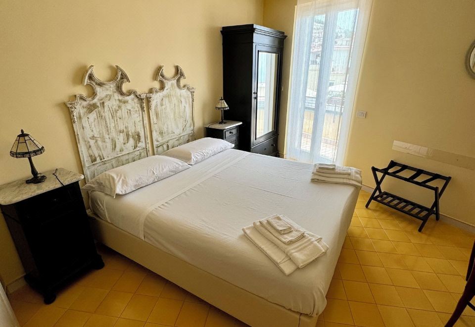 Vesuvio View Hotel Overview