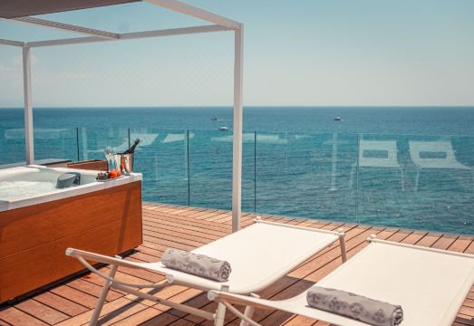 Nautilus Hotel Hotel Overview