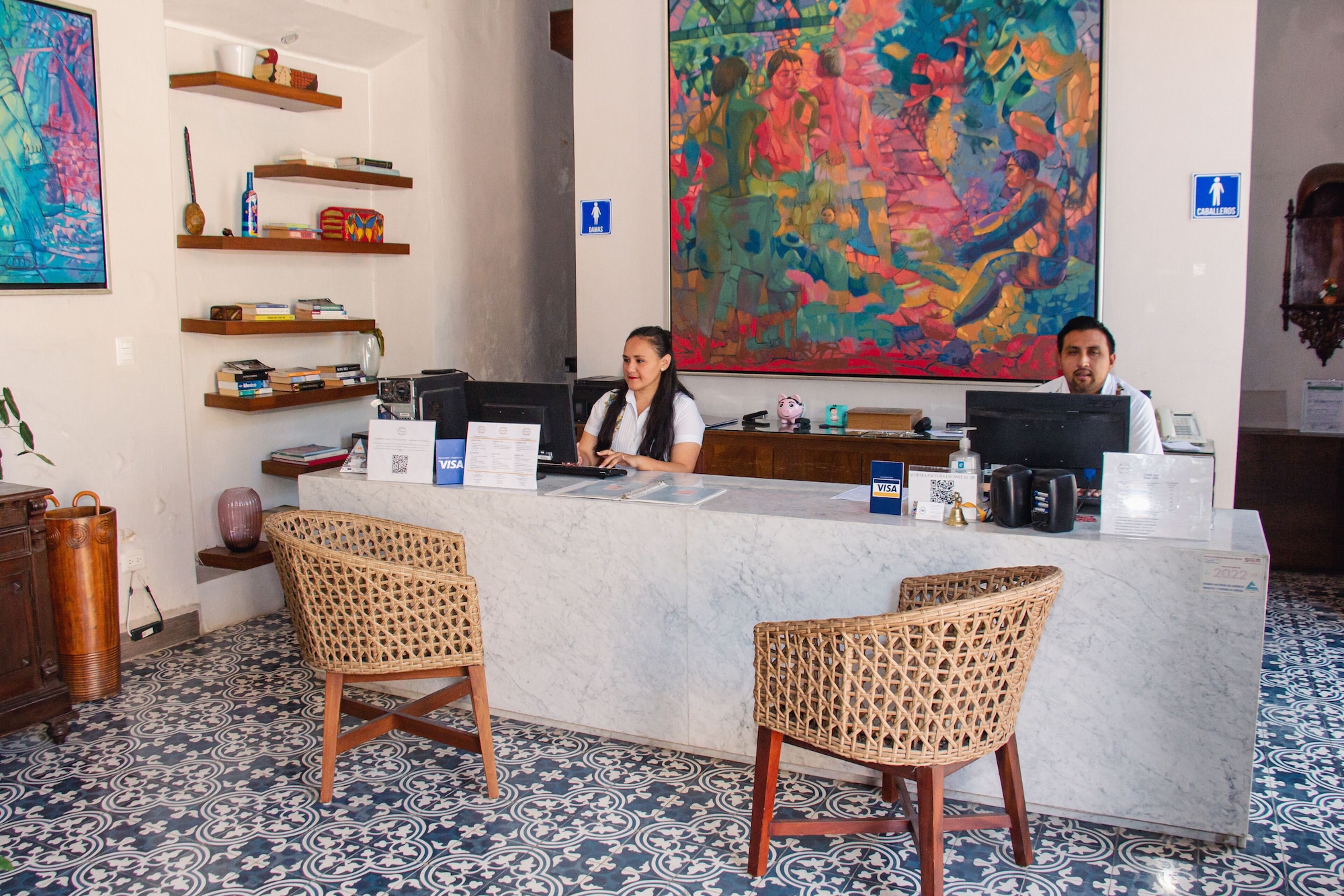 Hotel Marionetas Over view