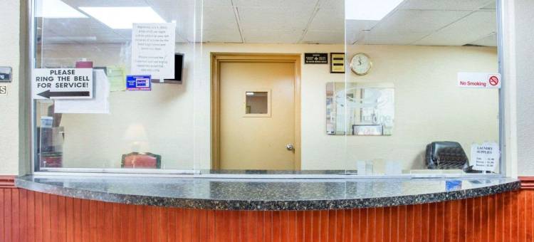 石山罗德威酒店(Rodeway Inn Stone Mountain)图片