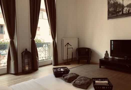 Chic Cocoon Guest HouseHotel Overview