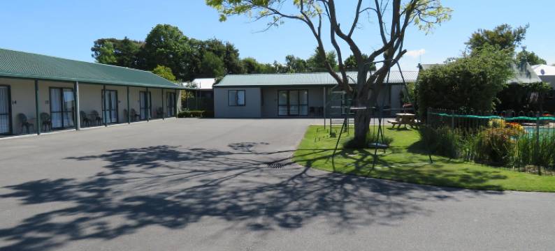 科莫多尔庭院汽车旅馆(Commodore Court Motel)图片