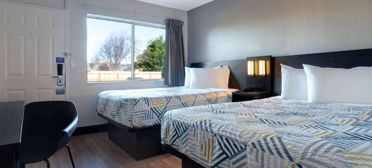 加利福尼亚阿克塔 - 洪堡理工州立大学 6 号汽车旅馆(Motel 6 Arcata, CA – Cal Poly Humboldt)图片