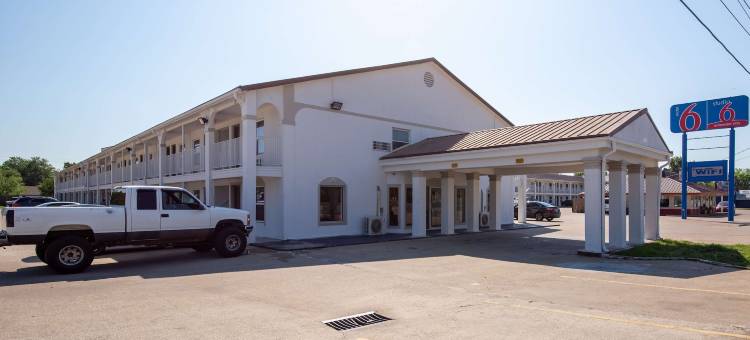 德克萨斯布赖恩 6 号汽车旅馆 - 大学区(Motel 6 Bryan, TX - University Area)图片