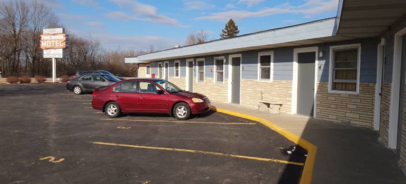 松岭汽车旅馆(Pine Ridge Motel)图片