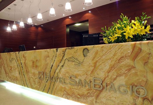 Mercure Genova San BiagioHotel Overview