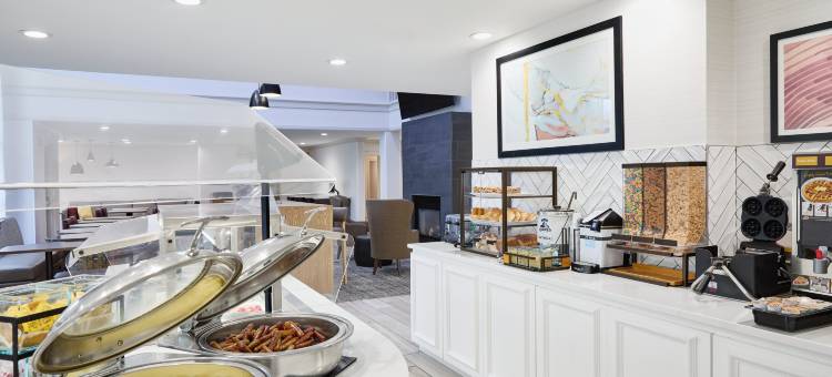 Staybridge Suites 皮奥里亚- DOWNTOWN(Staybridge Suites Peoria-Downtown)图片