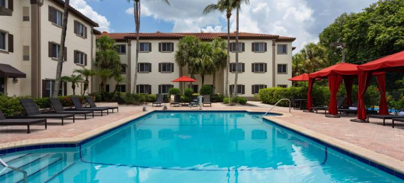 那不勒斯浩枫温德姆公寓(Hawthorn Extended Stay by Wyndham Naples)图片