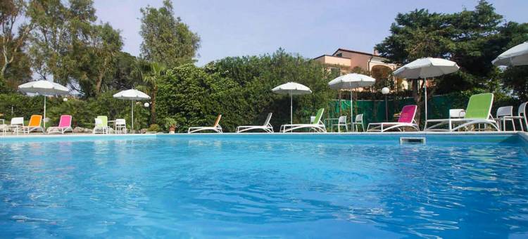 Loano Apartment with Pool for 6图片