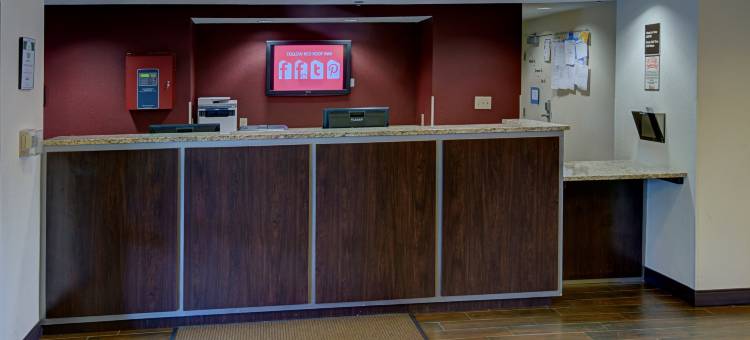 罗利NCSU-会议中心红顶PLUS+酒店(Red Roof PLUS+ Raleigh Downtown - NCSU/Conv Center)图片