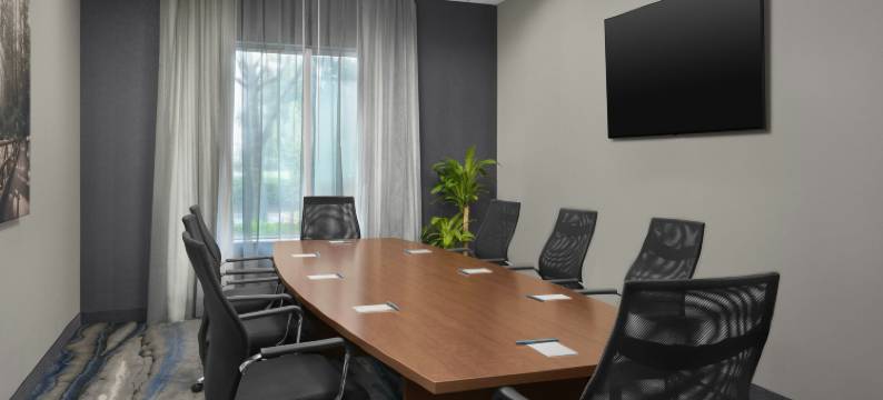 费耶特维尔北万枫酒店及套房(Fairfield Inn & Suites Fayetteville North)图片