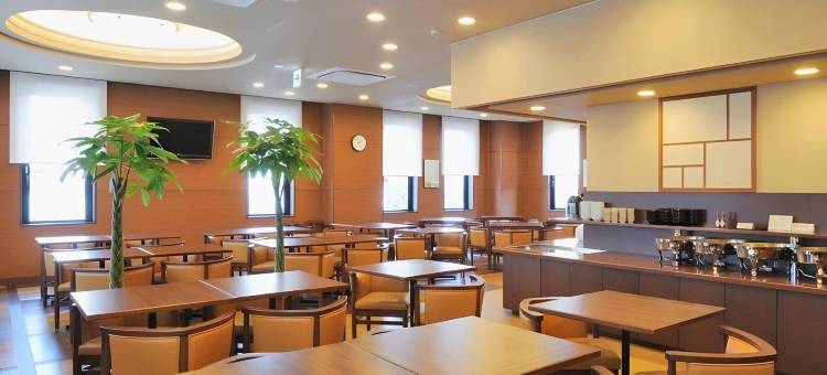 露樱酒店由利本庄店(Hotel Route-Inn Yurihonjo)图片