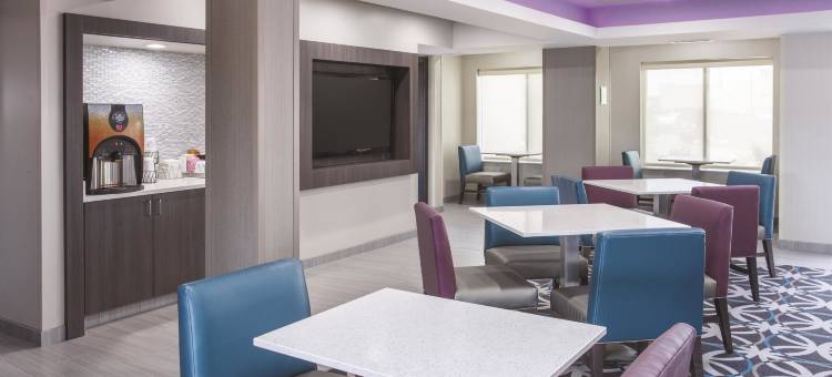 埃芬汉拉昆塔温德姆套房酒店(La Quinta Inn & Suites by Wyndham Effingham)图片