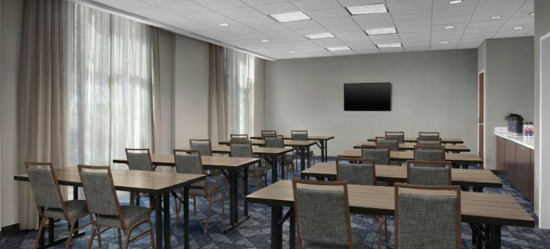 凤凰城钱德勒/时装中心万怡酒店(Courtyard Phoenix Chandler/Fashion Center)图片