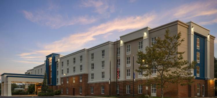 希尔顿欢朋套房酒店-普里茅斯(Hampton Inn & Suites Plymouth)图片