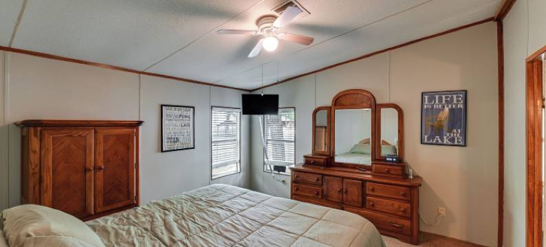 距海滩通道5个街区：桑德斯岛度假屋！(5 Blocks to Beach Access: Sanders Island Getaway!)图片