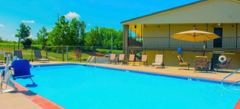 阿森斯I-65凯隆波因特酒店(Clarion Pointe Athens I-65)图片