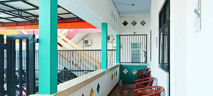 TwoSpaces苏托莫民宿(TwoSpaces Living at Sutomo Homestay, Madiun)图片