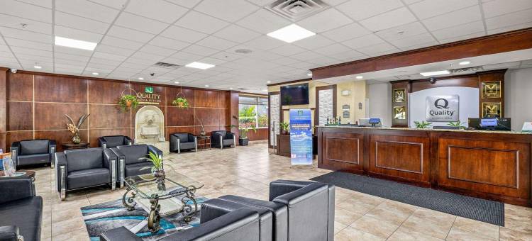 坦帕品质酒店及套房(靠近展览场和娱乐场)(Quality Inn & Suites Tampa Near Fairgrounds and Casino)图片