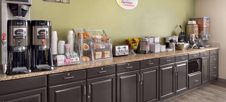 苏福尔斯温德姆速8酒店(Super 8 by Wyndham Sioux Falls)图片