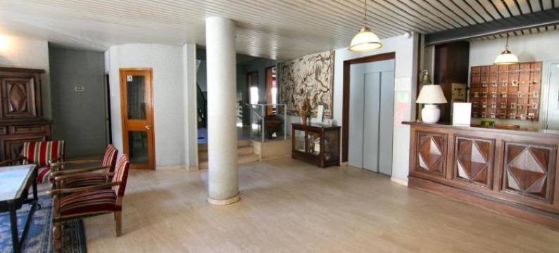 法国旅馆商务酒店(Logis Hotel Restaurant du Commerce)图片