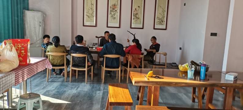 英德红茶体验馆特色民宿(美红路分店)图片