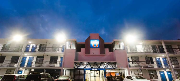 Studio 6 休斯顿, 德克萨斯州 - 医疗中心 NRG体育场(Studio 6 Houston, TX Medical Center NRG Stadium)图片