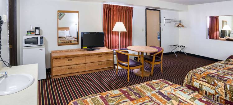 奥斯汀罗德威旅馆(Rodeway Inn & Suites)图片