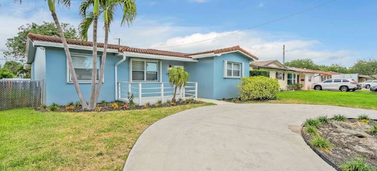 带后院的好莱坞山3BD家(Hollywood Hills 3Bd Home w Backyard)图片