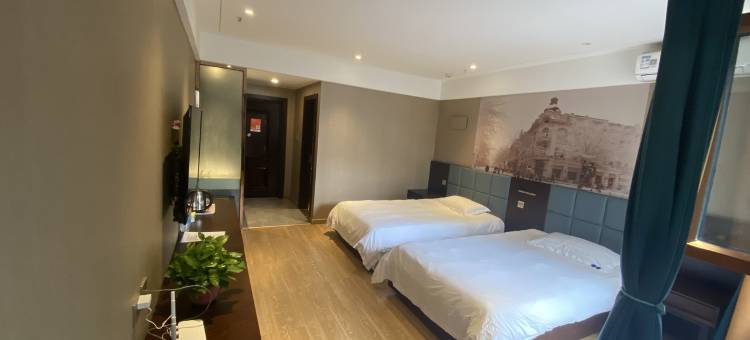 哈尔滨樱花主题公寓中央大街店(霞曼街2号分店)图片