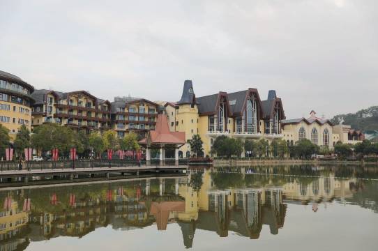 钟管家度假别墅(巴登大道分店)