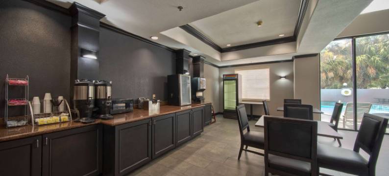 休斯顿布希国际机场蔚景温德姆酒店(Wingate by Wyndham Houston Bush InterContinental Airport)图片