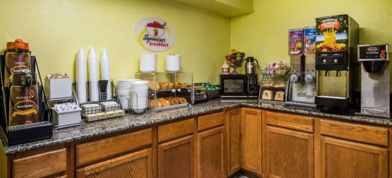 普韦布洛温德姆速8酒店(Super 8 by Wyndham Pueblo)图片