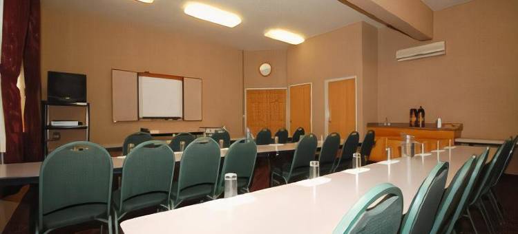 西第蒙贝斯特韦斯特优质套房酒店(Best Western Plus des Moines West Inn  Suites)图片