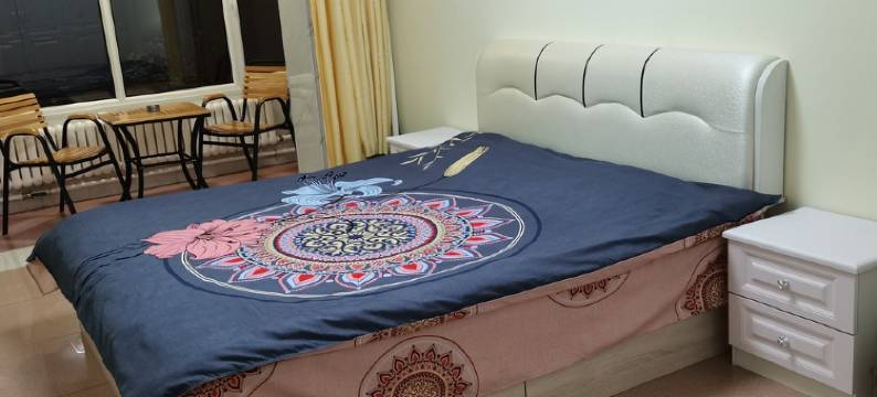 贝子庙后街民宿(杭盖路分店)图片