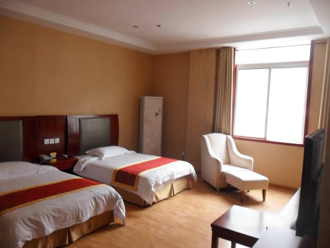 潜山路桥商务酒店