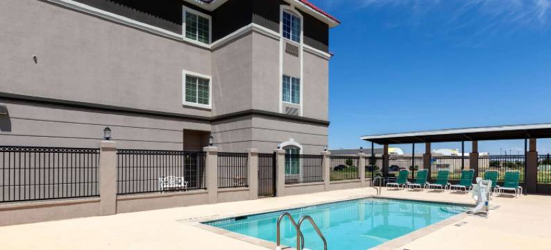 米德兰北拉昆塔温德姆套房酒店(La Quinta Inn & Suites by Wyndham Midland North)图片