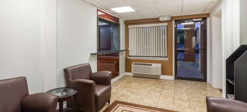 查塔努加乌尔特瓦速8酒店(Super 8 by Wyndham Chattanooga Ooltewah)图片