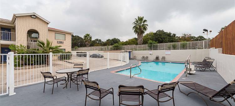 圣安东尼奥6号汽车旅馆 - 嘉年华步道(Motel 6 San Antonio, TX - Fiesta Trails)图片