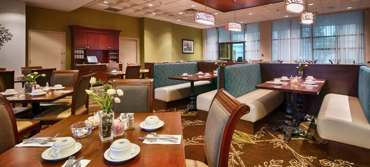 雅顿公园贝斯特韦斯特优质酒店(Best Western Plus the Arden Park Hotel)图片