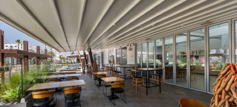 布达拉斯广场酒店(Protaras Plaza Hotel)图片