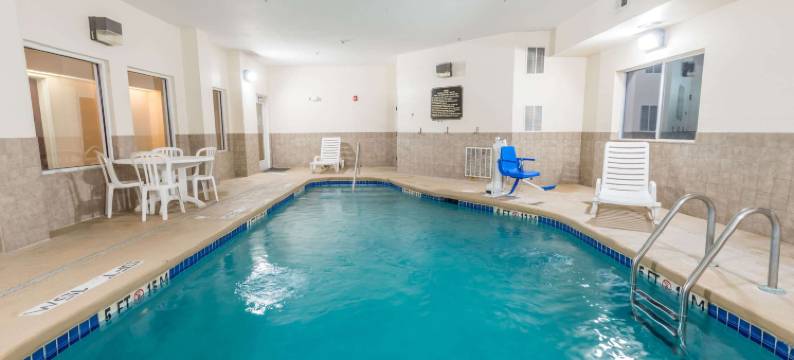 罗拉速8酒店(Super 8 by Wyndham Rolla)图片