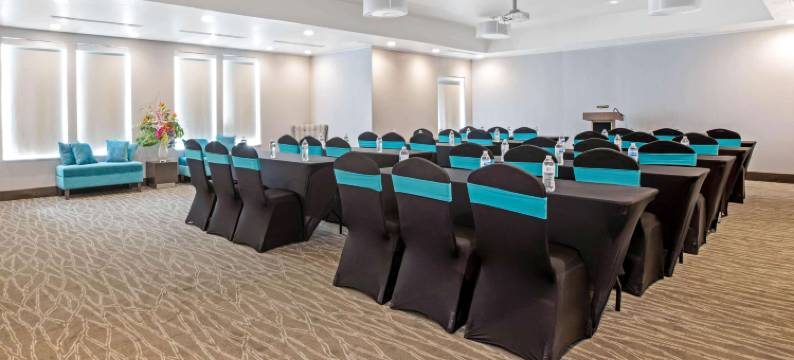 波特兰科珀斯克里斯蒂拉昆塔温德姆套房酒店(La Quinta Inn & Suites by Wyndham Corpus Christi - Portland)图片