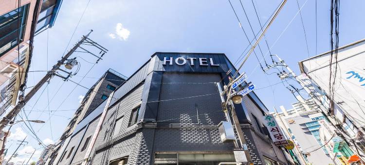 尚邦酒店钢琴(Reunion Hotel Piano)图片