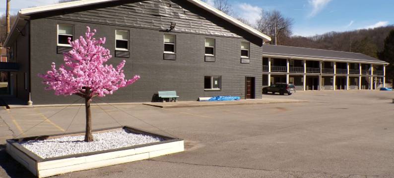 卢克索套房旅馆 - 温德姆旅屋酒店(Luxor Inn & Suites, a Travelodge by Wyndham)图片