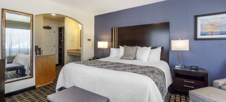 埃德蒙兹港贝斯特韦斯特优质酒店(Best Western Plus Edmonds Harbor Inn)图片