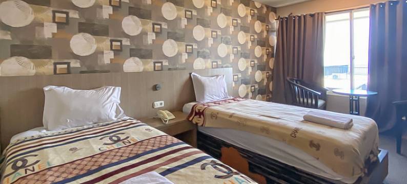 格兰德希尔斯酒店-近吉打邦巴纽旺宜-红门酒店合作(Grand Hills Hotel Banyuwangi Mitra RedDoorz)图片