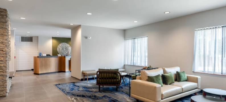 萨凡纳机场万枫套房酒店(Fairfield Inn & Suites Savannah Airport)图片