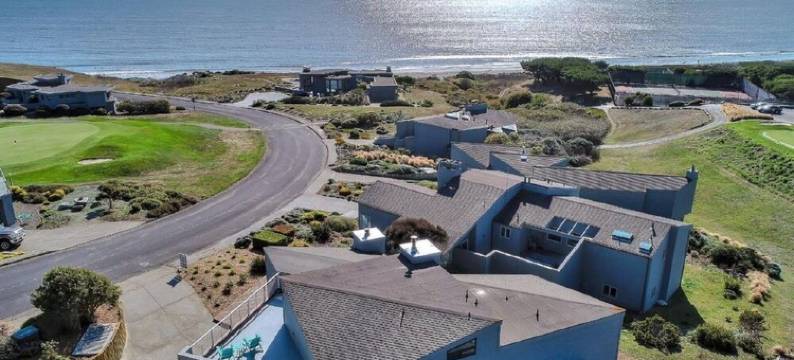 Ocean view easy access to Doran Beach, Golf  course and  Bluewater Bistro.图片