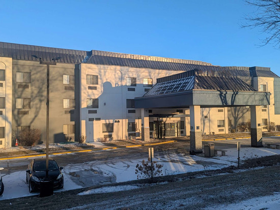 贝斯特韦斯特波林布鲁克酒店